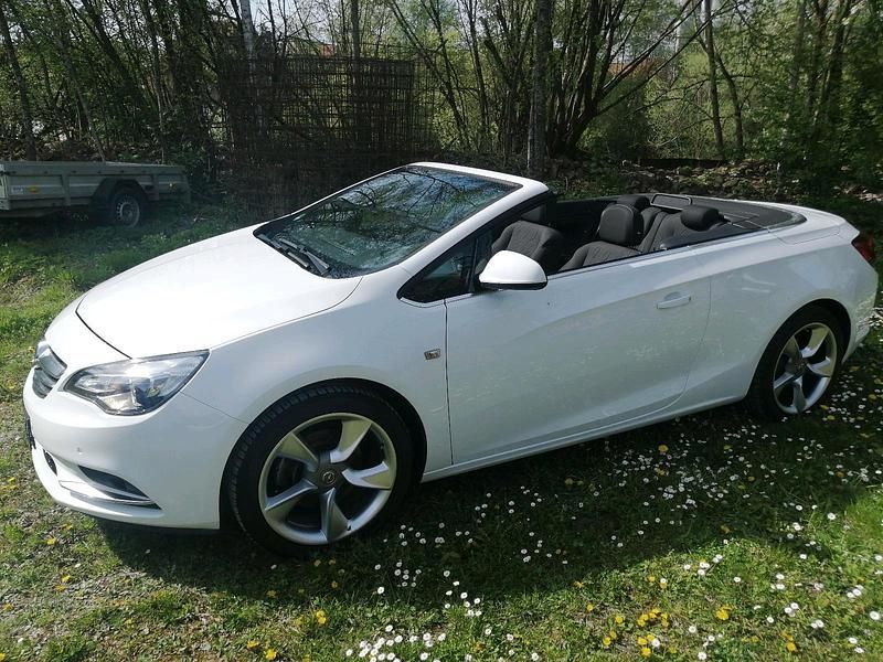 Gebraucht Opel Cascada 140 PS (102 kW) 2014 Weiß Cabrio