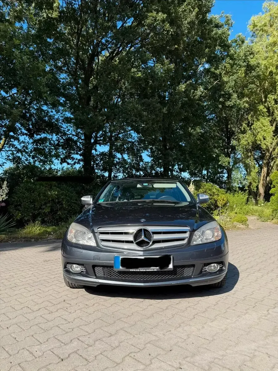 Gebraucht Mercedes C220 170 PS (125 kW) 2009 Andere farben Limousine