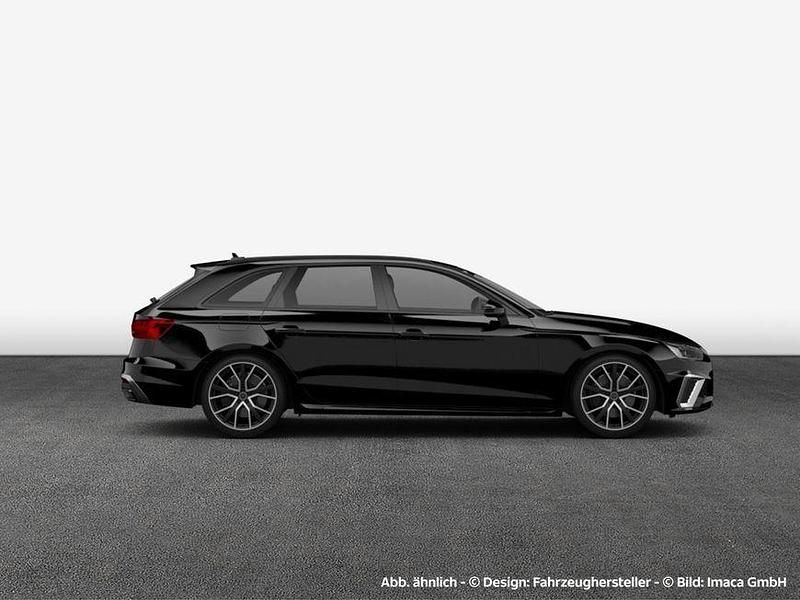 Gebraucht Audi A4 S-Line 150 PS (110 kW) 2023 Mythosschwarz metallic Kombi
