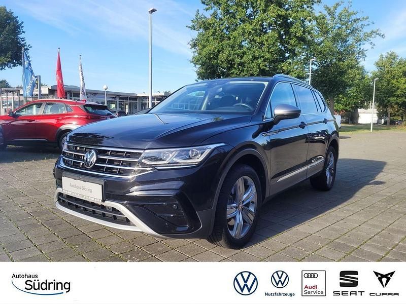 Deep black perleffekt Gebraucht 2022 VW Tiguan Allspace Elegance SUV | 35.980 € (Superpreis) - Bild 1/4