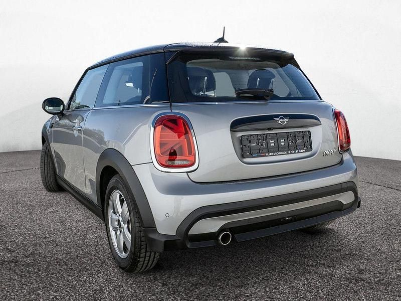 Gebraucht Mini Cooper 136 PS (100 kW) 2023 Silber Kleinwagen