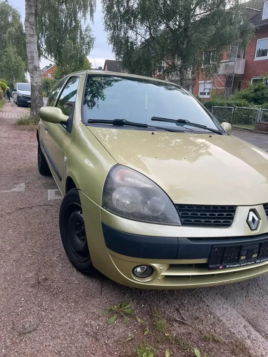 Gebraucht Renault Clio II 75 PS (55 kW) 2003 Grün Limousine