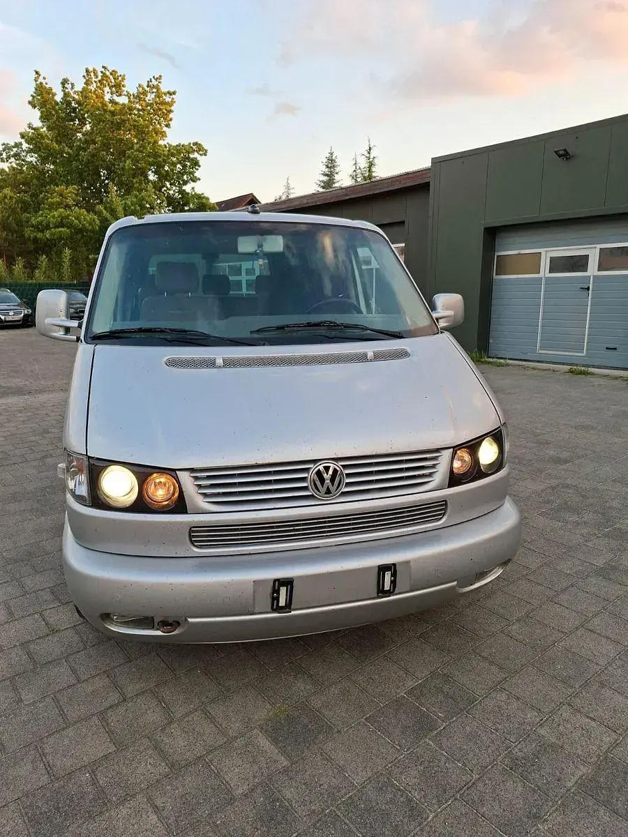 Gebraucht VW T4 151 PS (111 kW) 1999 Silber Van