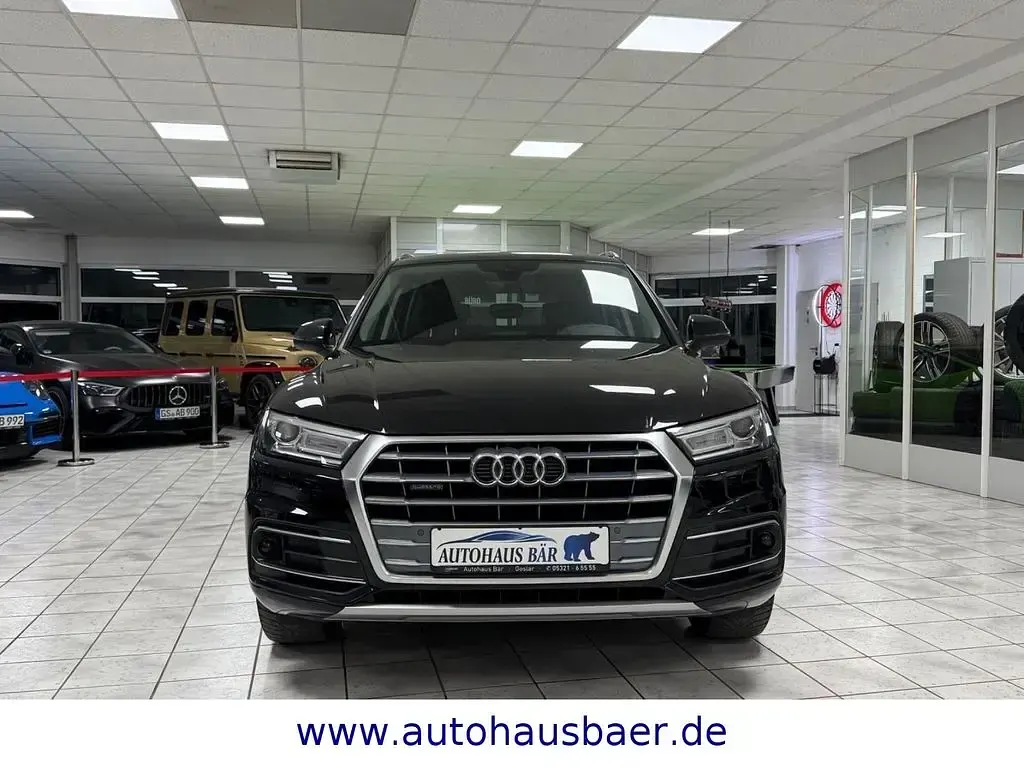 Gebraucht Audi Q5 Sport 190 PS (139 kW) 2019 Schwarz SUV