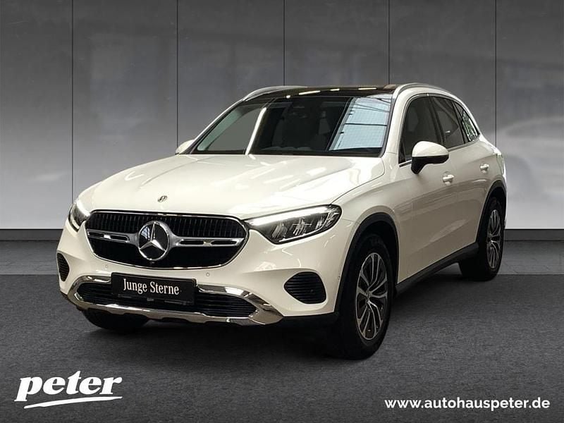 Weiß Gebraucht 2024 Mercedes GLC200 Avantgarde SUV | 49.710 € (Guter Preis) - Bild 1/4
