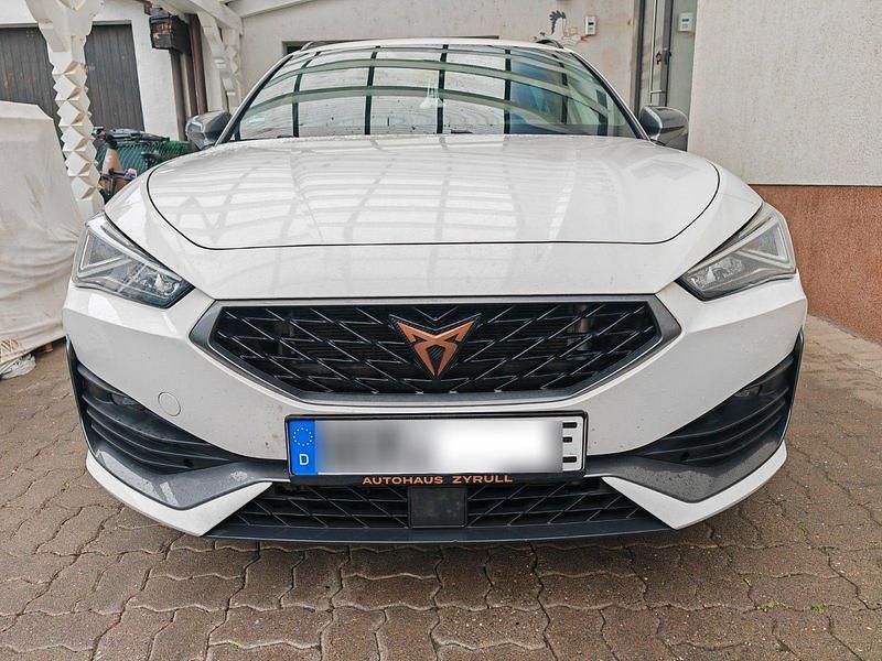 Second-hand Cupra Leon 245 CP (180 kW) 2021 Alb Break