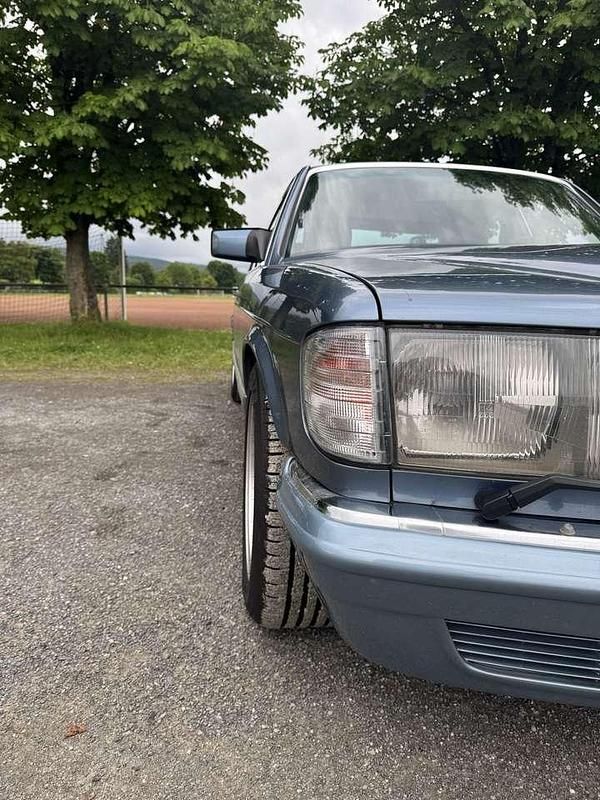 Gebraucht Mercedes S500 241 PS (177 kW) 1981 Blau Limousine