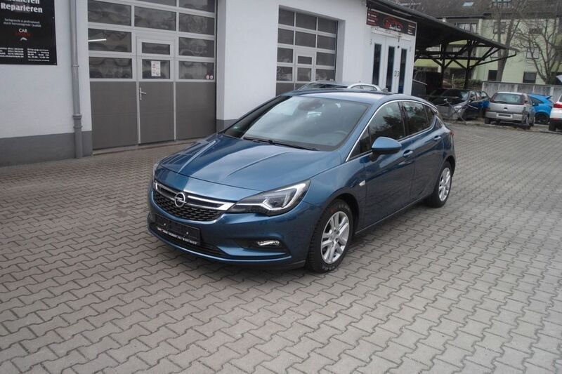 Blau Gebraucht 2016 Opel Astra Dynamic Limousine | 11.990 € (Fairer Preis) - Bild 1/4