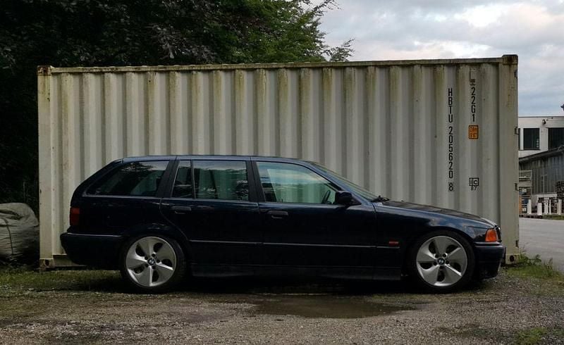 Gebraucht BMW 323 Performance 170 PS (125 kW) 1997 Blau Kombi