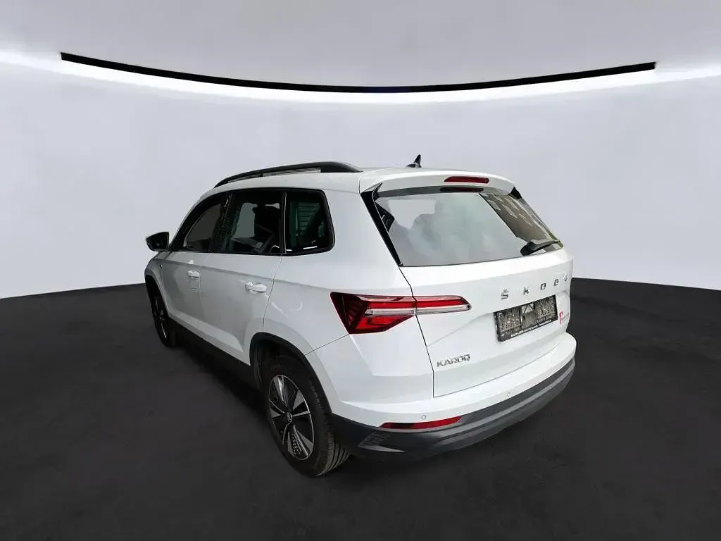 Gebraucht Skoda Karoq Tour 116 PS (85 kW) 2023 Weiß SUV