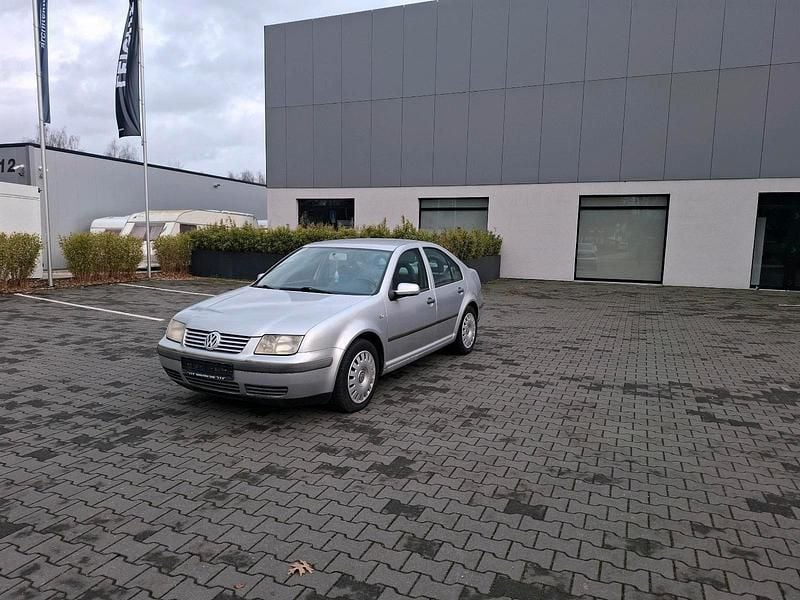 Gebraucht VW Bora 90 PS (66 kW) 2000 Silber Limousine
