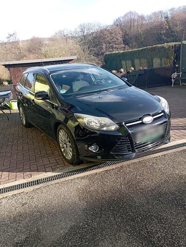 Gebraucht Ford Focus 116 PS (85 kW) 2011 Schwarz Kombi