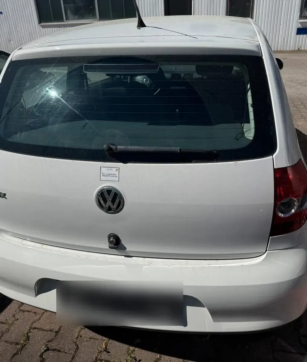 Gebraucht VW Fox 54 PS (39 kW) 2008 Weiß Kleinwagen