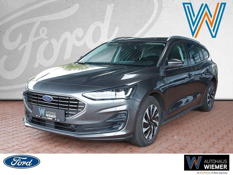 Grau Gebraucht 2024 Ford Focus Titanium Limousine | 24.900 € (Guter Preis) - Bild 1/4