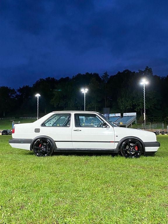 Gebraucht VW Jetta 250 PS (183 kW) 1991 Weiß Limousine