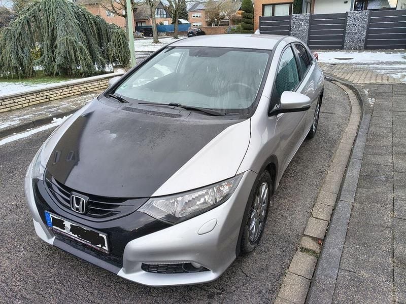 Silber Gebraucht 2014 Honda Civic Sport Limousine | 9.900 € (Fairer Preis) - Bild 1/4