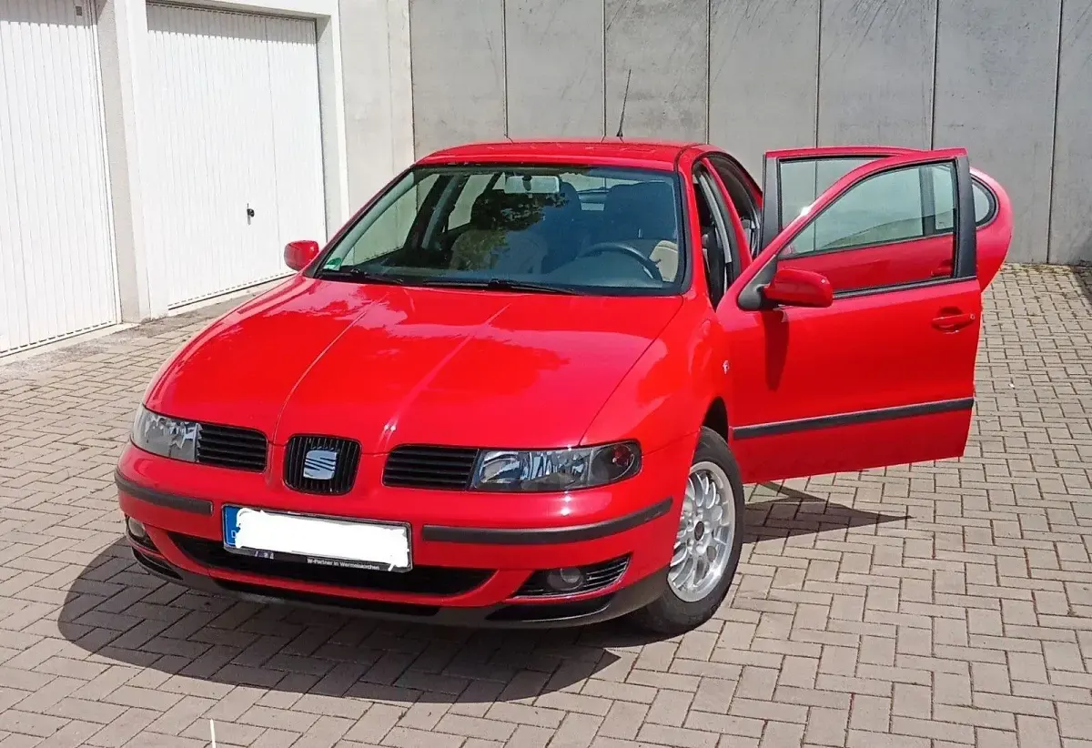 Gebraucht Seat Leon 105 PS (77 kW) 2001 Rot Kleinwagen