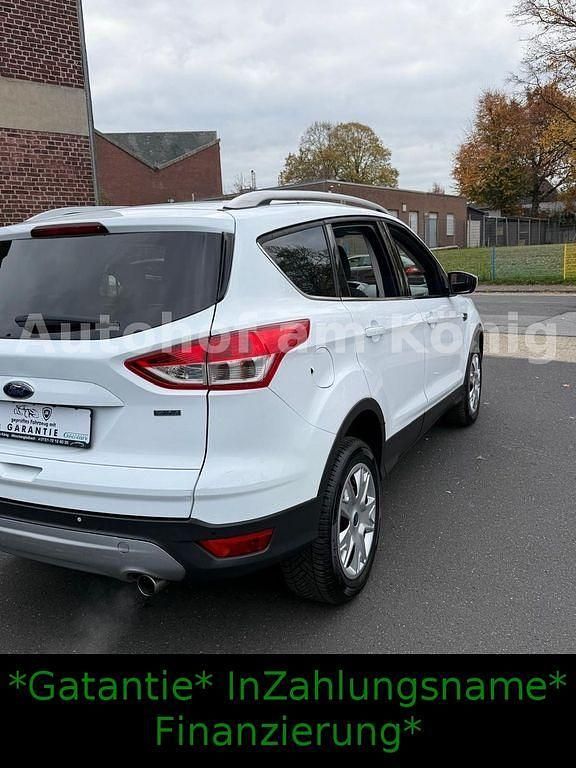 Gebraucht Ford Kuga Trend 150 PS (110 kW) 2013 Weiß SUV