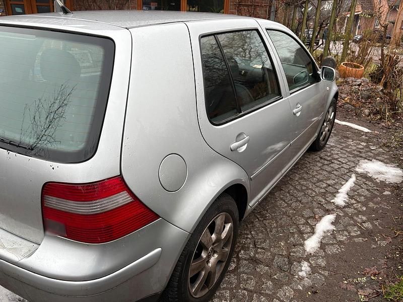 Gebraucht VW Golf IV 55 PS (40 kW) 2003 Silber Kleinwagen