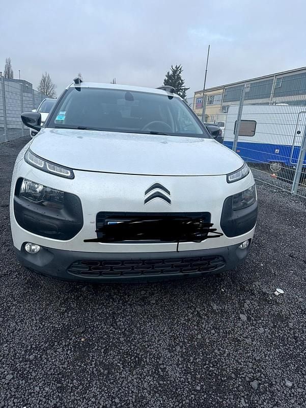 Gebraucht Citroën C4 89 PS (65 kW) 2016 Weiß SUV