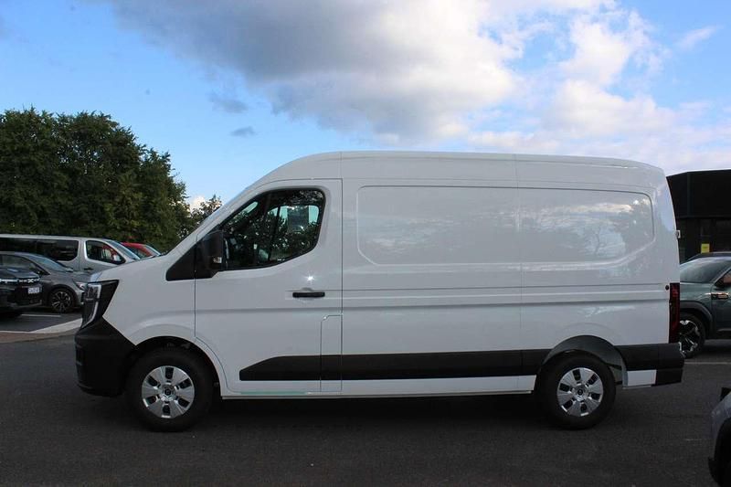 Mineral weiss Neu 2025 Renault Master Van | 37.200 € (Superpreis) - Bild 1/4