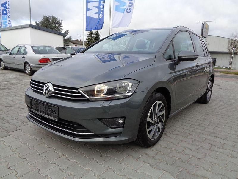Grau Gebraucht 2017 VW Golf Sportsvan Sound Van / Kleinbus | 10.999 € (Fairer Preis) - Bild 1/4