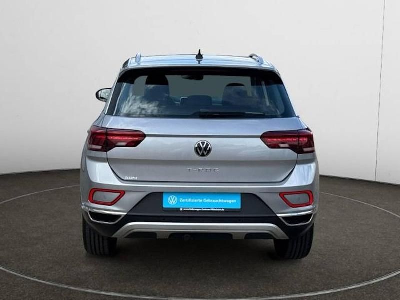 Gebraucht VW T-Roc Style 110 PS (80 kW) 2023 Pyrit silber metallic SUV
