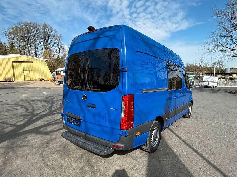 Gebraucht Mercedes Sprinter 170 PS (125 kW) 2021 Blau Van
