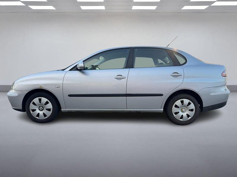 Gebraucht Seat Cordoba 101 PS (74 kW) 2003 Silber Limousine