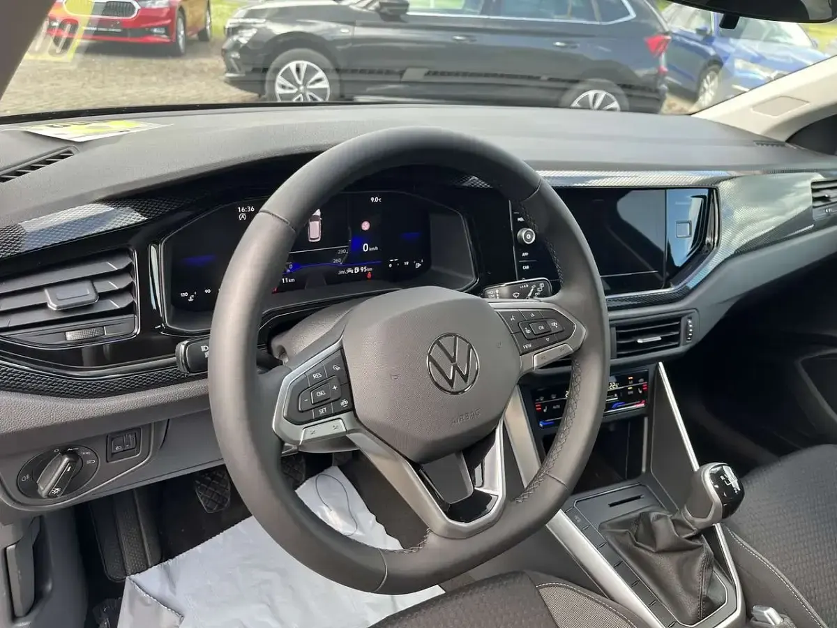 Neu VW Polo Life 95 PS (69 kW) 2026 Grau Kleinwagen