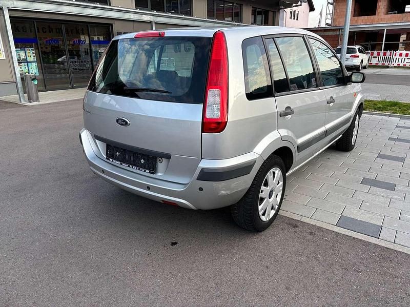 Gebraucht Ford Fusion Style 80 PS (58 kW) 2008 Polarsilber metallic Kleinwagen