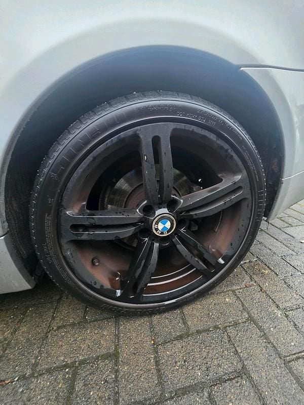 Gebraucht BMW 525 252 PS (185 kW) 2005 Silber Limousine