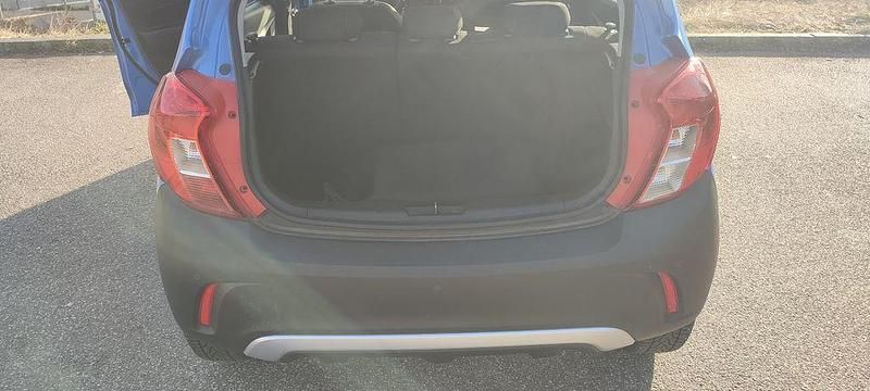 Gebraucht Opel Karl Rocks 73 PS (53 kW) 2017 Blau Kleinwagen