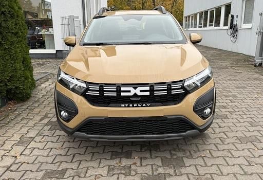 Gebraucht Dacia Sandero Expression 101 PS (74 kW) 2024 Beige Kleinwagen