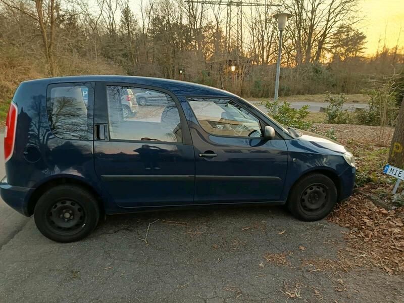Blau Gebraucht 2009 Skoda Roomster Kombi | 1.350 € (Guter Preis) - Bild 1/4