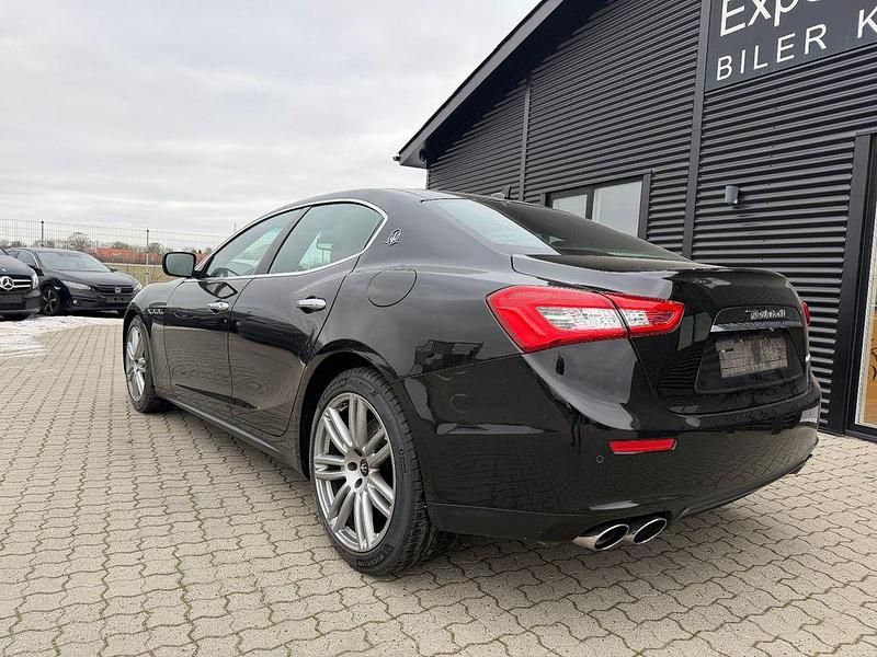 Gebraucht Maserati Ghibli 330 PS (242 kW) 2015 Schwarz Limousine