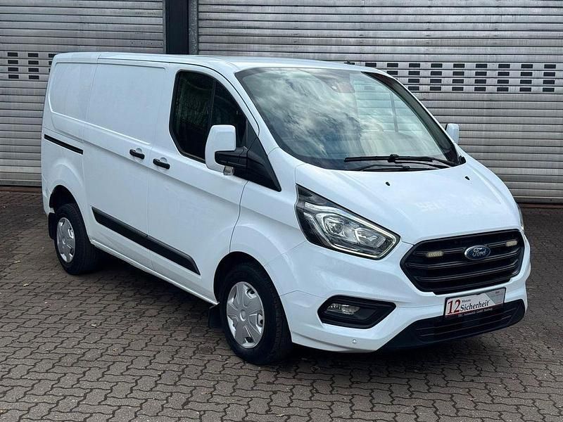 Gebraucht Ford Transit Custom Trend 131 PS (96 kW) 2019 Weiß Van / Kleinbus