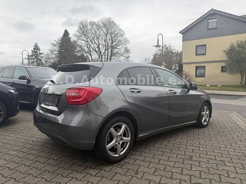 Gebraucht Mercedes A200 156 PS (114 kW) 2013 Grau Kleinwagen