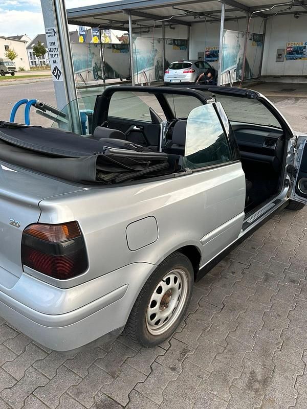 Silber Gebraucht 2002 VW Golf Cabriolet GTI Cabrio | 900 € (Fairer Preis) - Bild 1/4