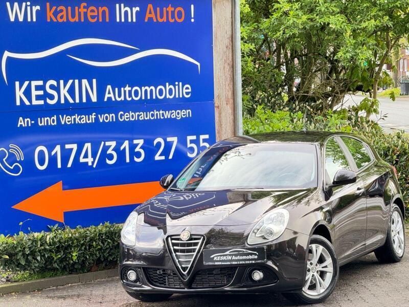 Schwarz Gebraucht 2014 Alfa Romeo Giulietta Turismo Kleinwagen | 9.690 € (Fairer Preis) - Bild 1/3