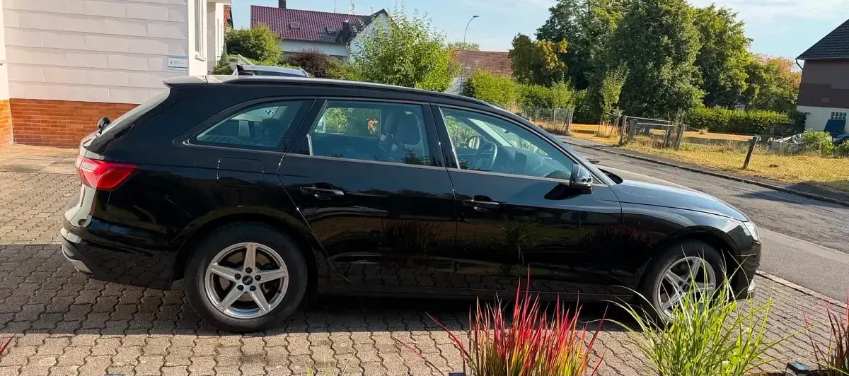 Gebraucht Audi A4 150 PS (110 kW) 2021 Schwarz Kombi