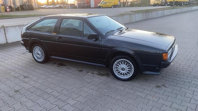 Second-hand VW Scirocco GT 95 CP (69 kW) 1990 Negru Coupe