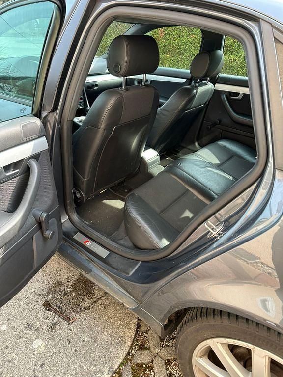 Gebraucht Audi A4 163 PS (119 kW) 2004 Grau Limousine