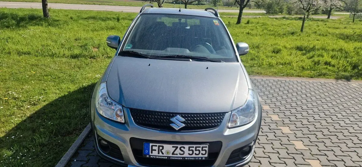 Gebraucht Suzuki SX4 Style 120 PS (88 kW) 2012 Silber Kleinwagen