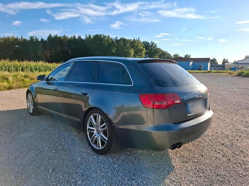 Gebraucht Audi S6 Comfort 435 PS (319 kW) 2006 Grau Kombi
