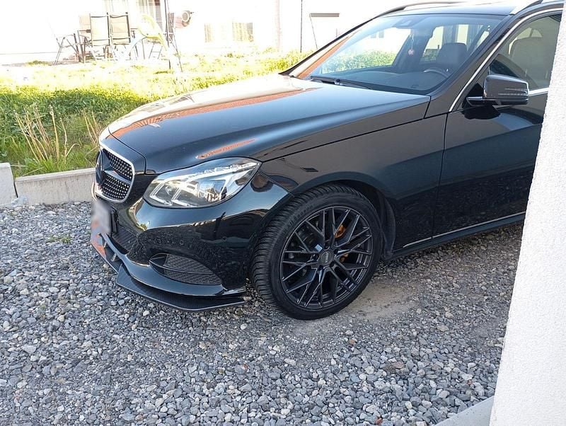 Gebraucht Mercedes E220 170 PS (125 kW) 2013 Schwarz Kombi