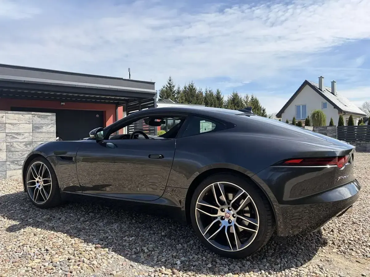 Używany Jaguar F-Type S 381 KM (280 kW) 2017 Szary Coupe