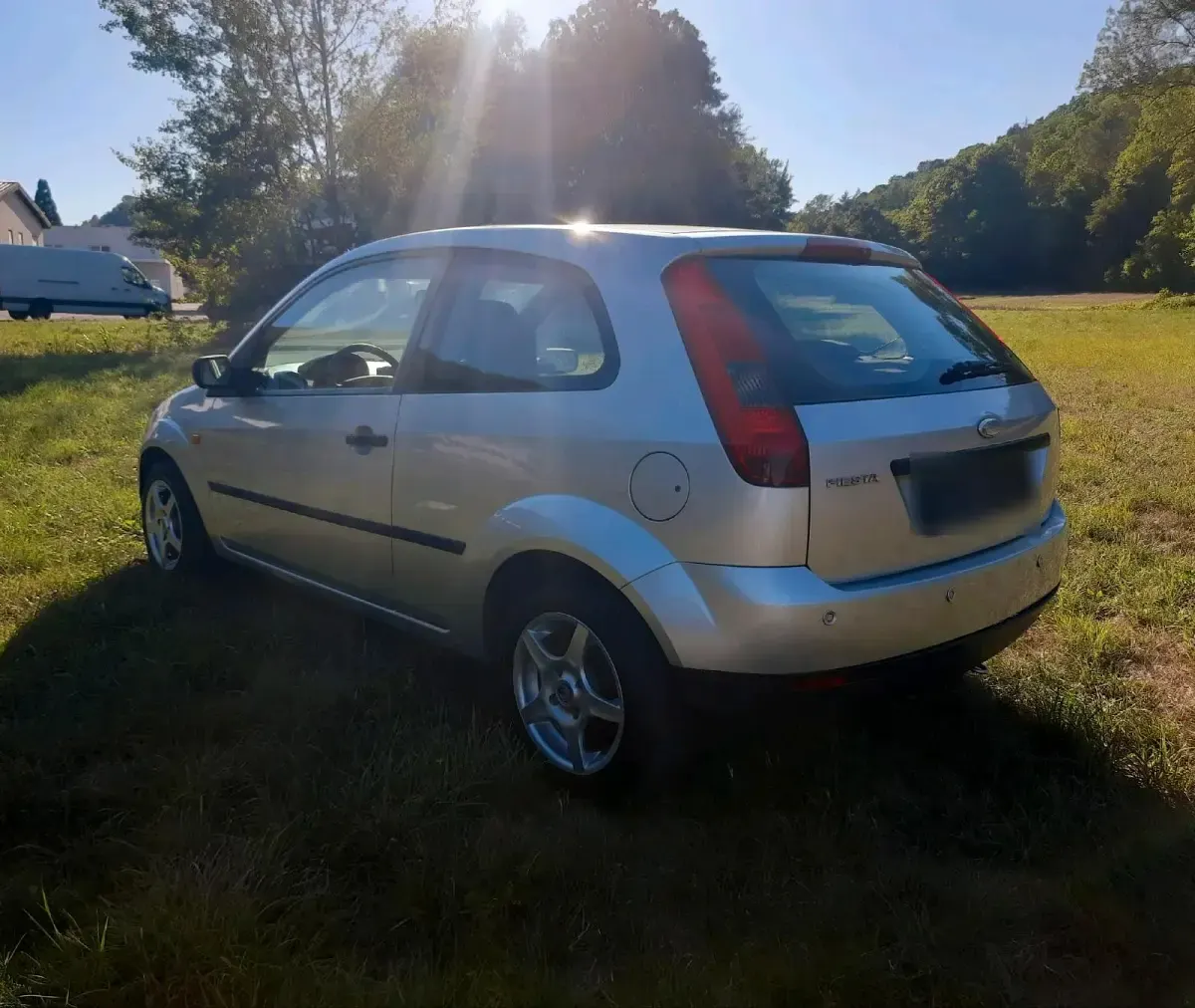 Gebraucht Ford Fiesta 60 PS (44 kW) 2004 Silber Kleinwagen