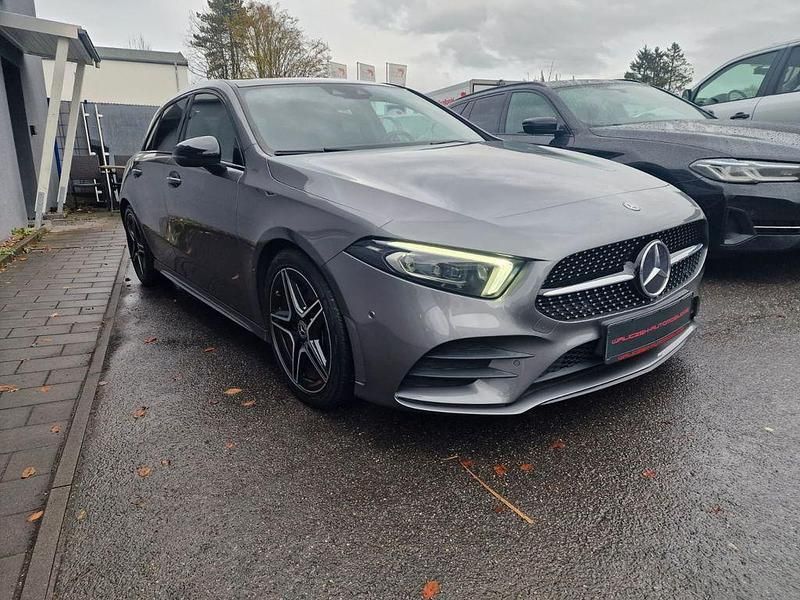 Gebraucht Mercedes A250 AMG line 224 PS (164 kW) 2019 Grau Limousine