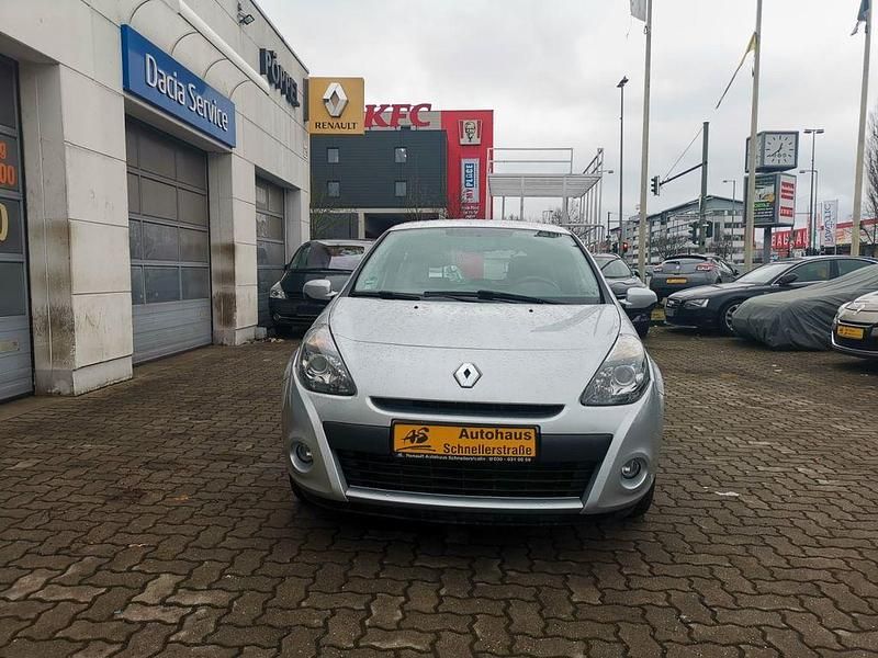 Używany Renault Clio II Dynamique 101 KM (74 kW) 2009 Szary Sedan/Limuzyna
